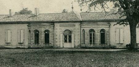 Château de Bernos (Nercam édit.),
détail de la façade
